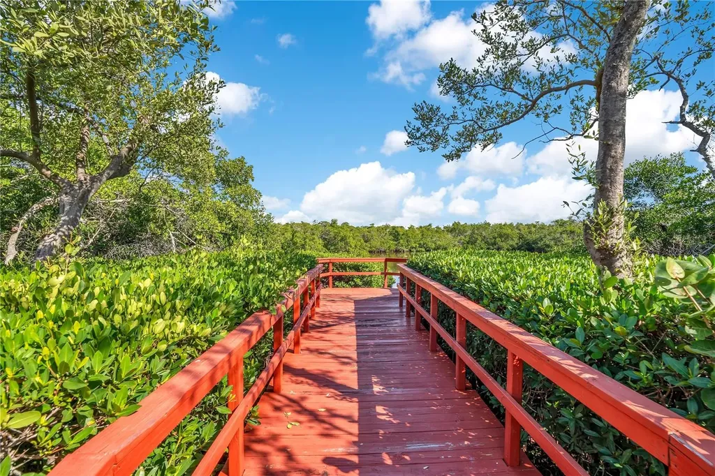 4013 Catalina Drive Bradenton FL 34210