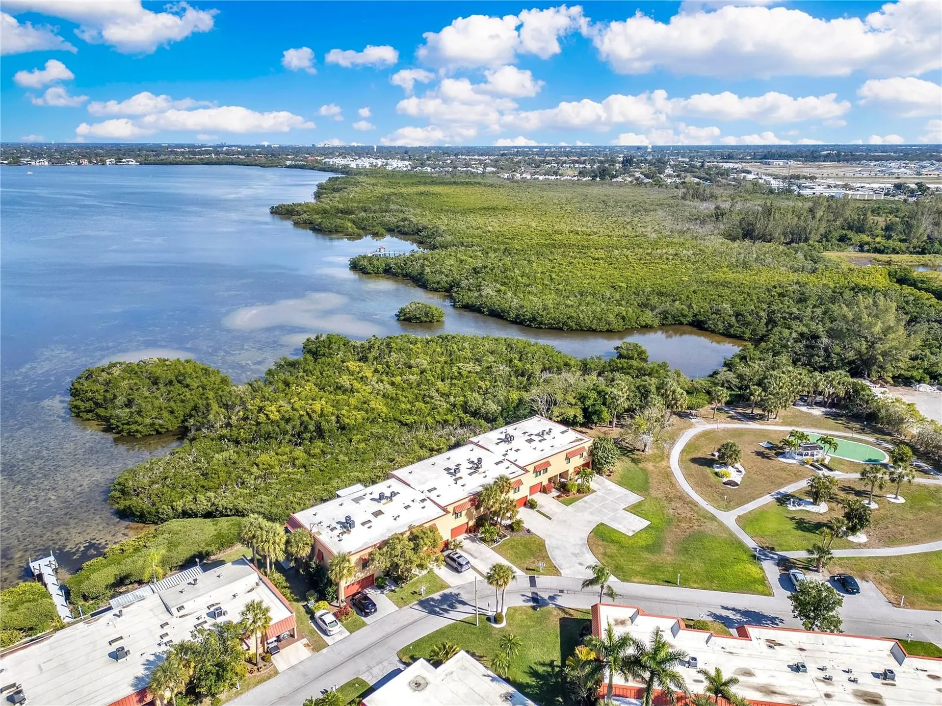 4013 Catalina Drive Bradenton FL 34210
