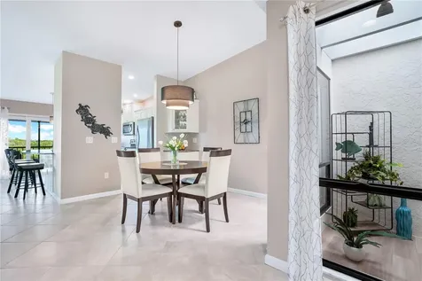 4013 Catalina Drive Bradenton FL 34210