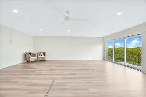 4013 Catalina Drive Bradenton FL 34210
