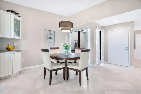 4013 Catalina Drive Bradenton FL 34210