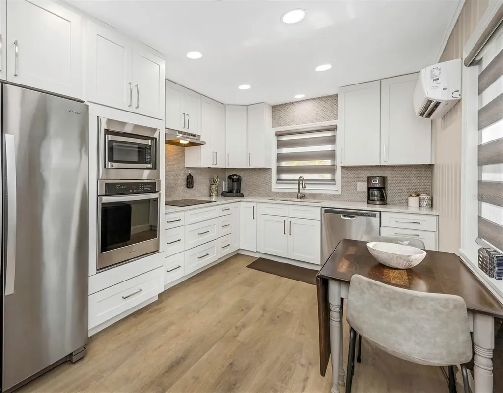 6644 Gulfport Boulevard S South Pasadena FL 33707