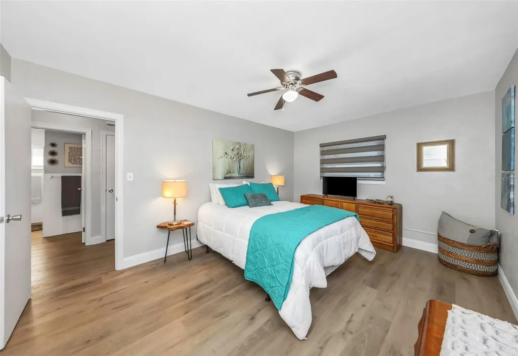6644 Gulfport Boulevard S South Pasadena FL 33707