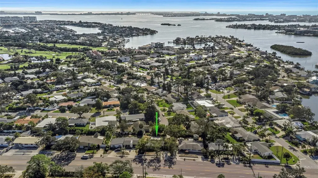 6644 Gulfport Boulevard S South Pasadena FL 33707
