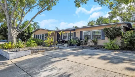 6644 Gulfport Boulevard S South Pasadena FL 33707