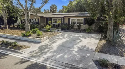 6644 Gulfport Boulevard S South Pasadena FL 33707