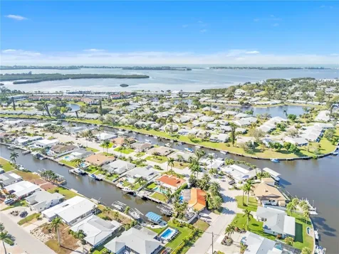 4515 Mount Vernon Drive Bradenton FL 34210
