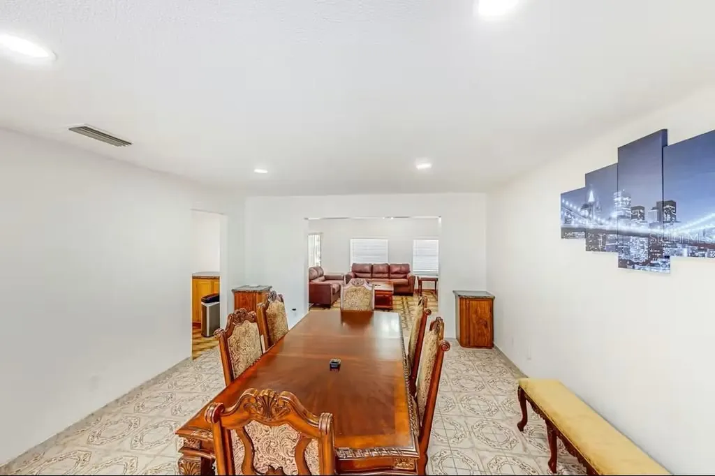 6223 Travis Boulevard Tampa FL 33610