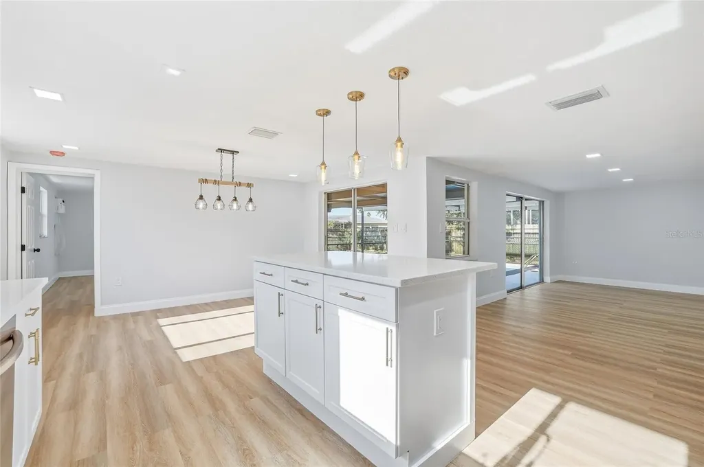 9821 Lakeside Lane Port Richey FL 34668