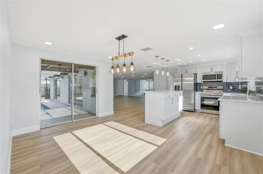 9821 Lakeside Lane Port Richey FL 34668