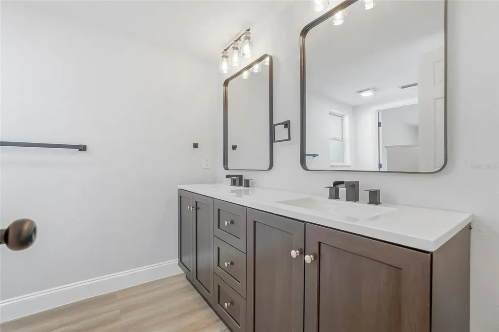 9821 Lakeside Lane Port Richey FL 34668