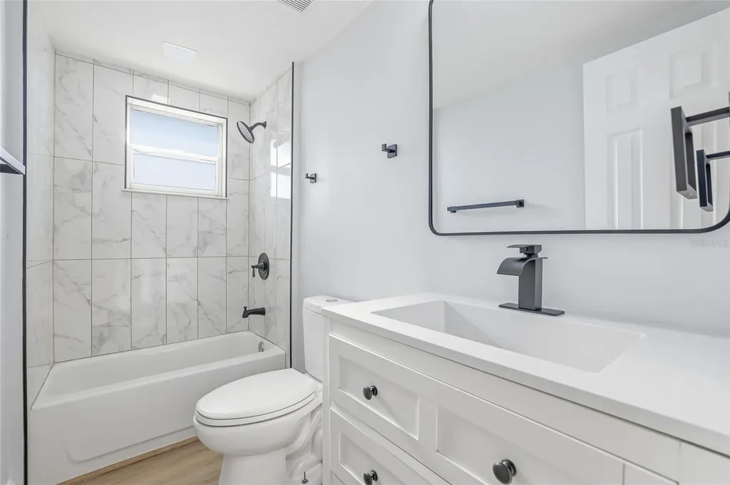 9821 Lakeside Lane Port Richey FL 34668