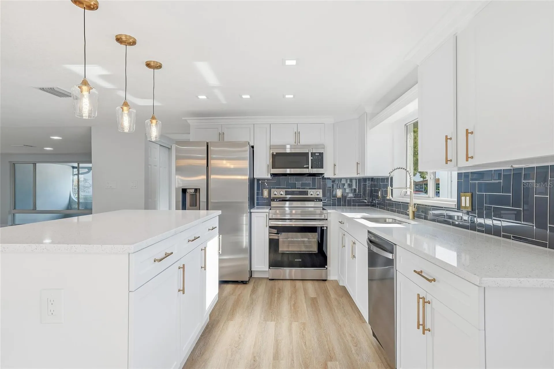 9821 Lakeside Lane Port Richey FL 34668