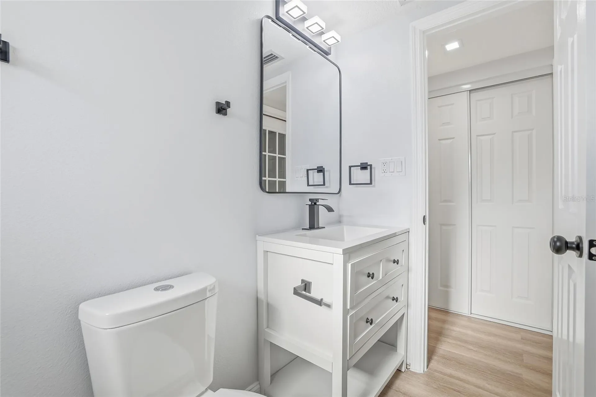 9821 Lakeside Lane Port Richey FL 34668