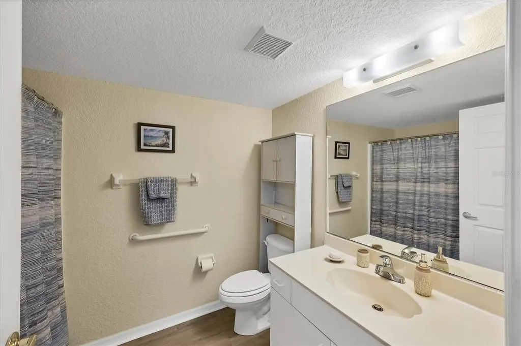5725 Greenwood Avenue North Port FL 34287