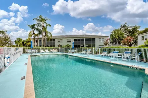 5725 Greenwood Avenue North Port FL 34287