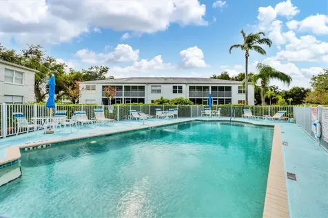 5725 Greenwood Avenue North Port FL 34287