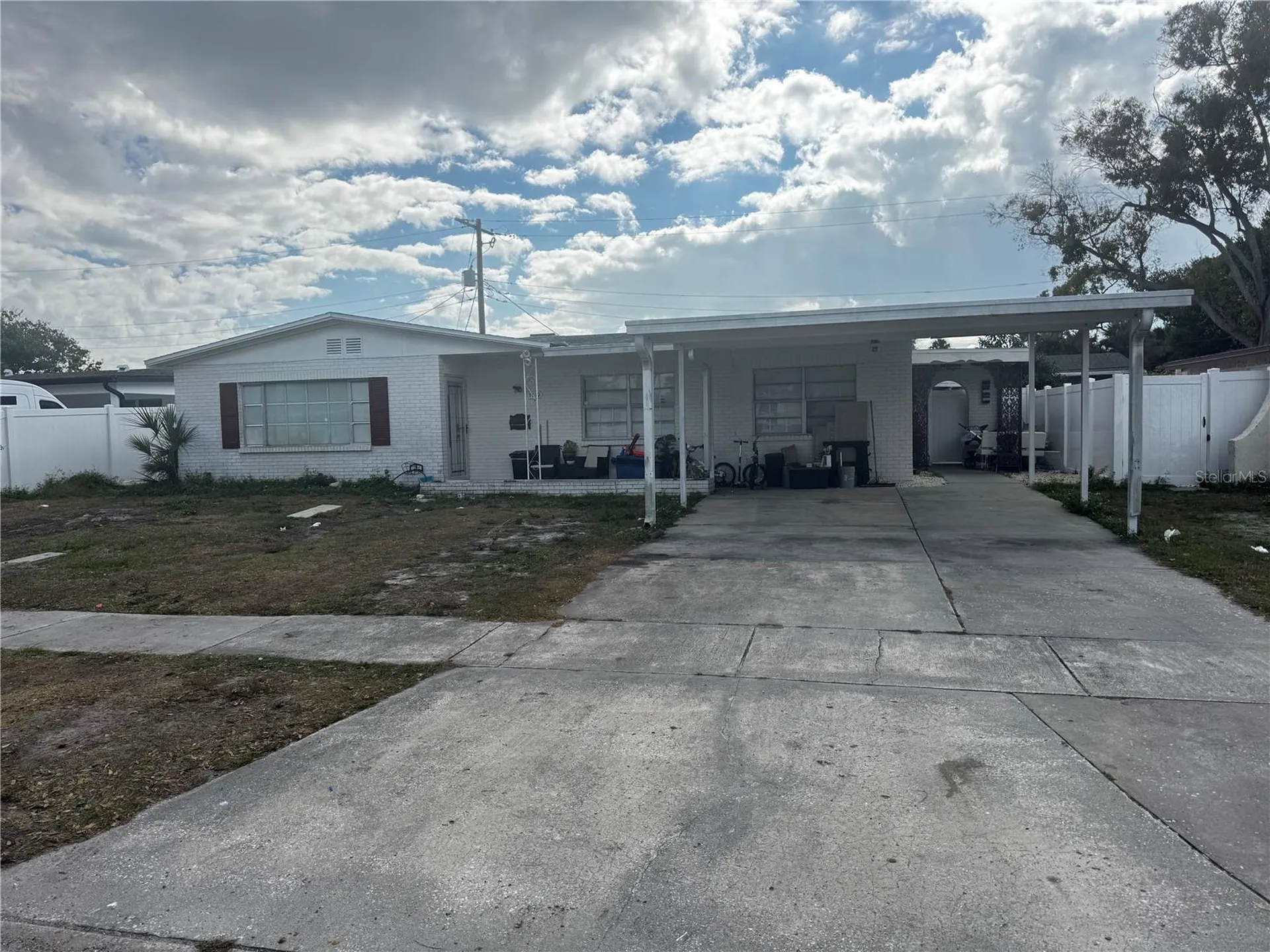7712 W Powhatan Tampa FL 33615