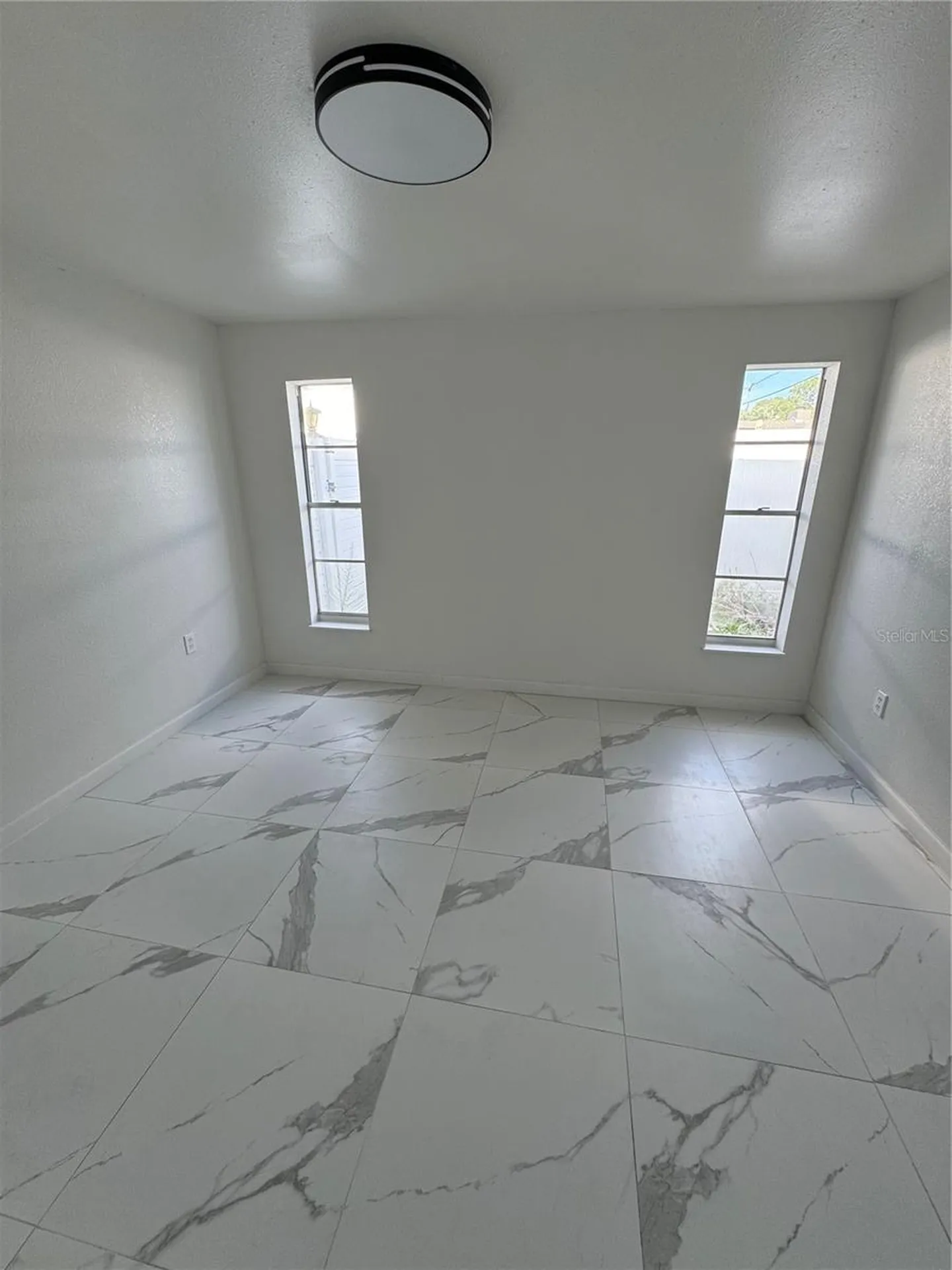 7712 W Powhatan Tampa FL 33615