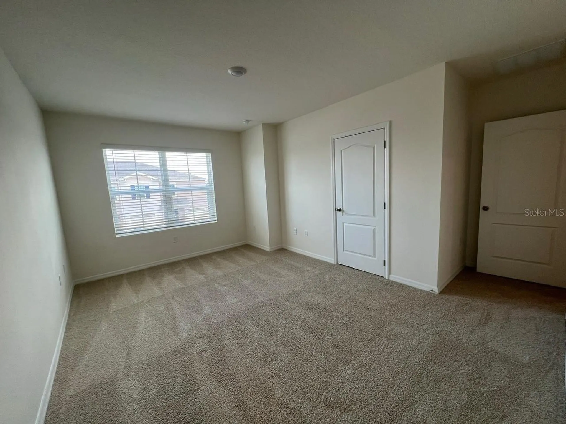1532 Lumber Avenue Davenport FL 33837