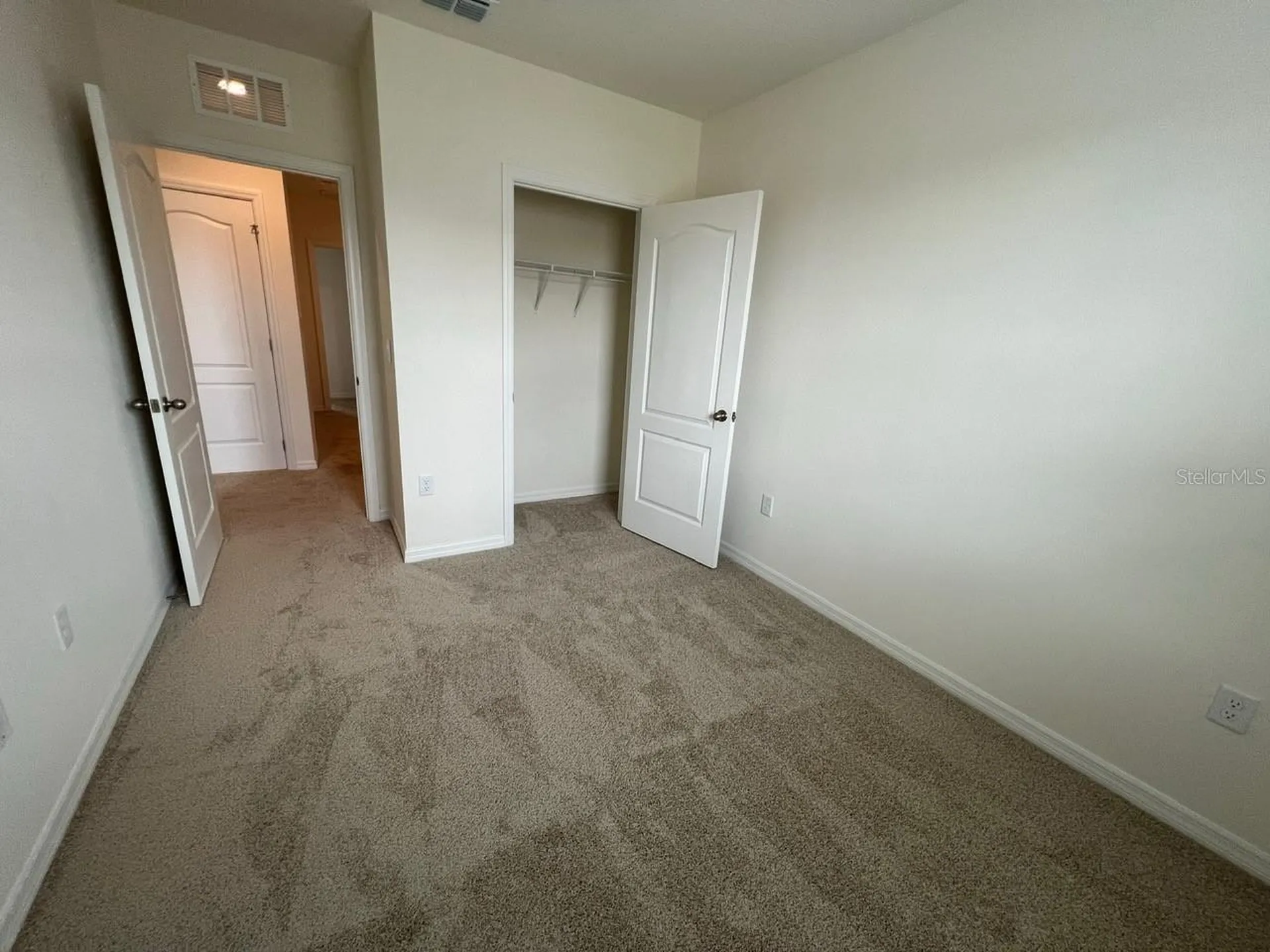 1532 Lumber Avenue Davenport FL 33837