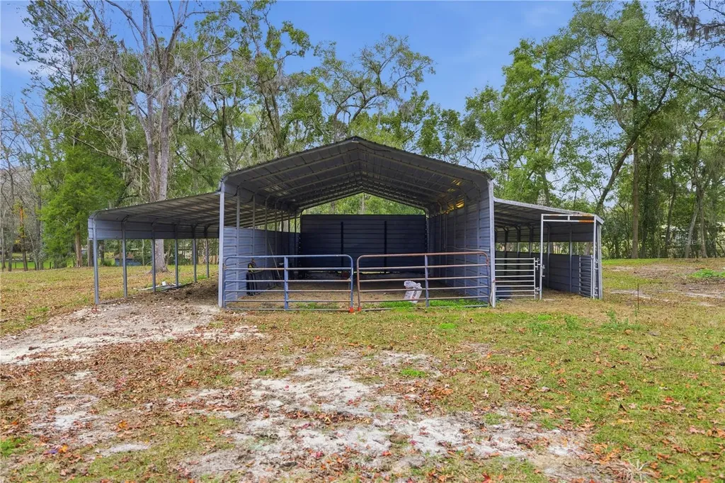 18400 N Us Highway 441 Reddick FL 32686