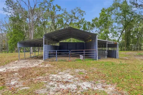 18400 N Us Highway 441 Reddick FL 32686