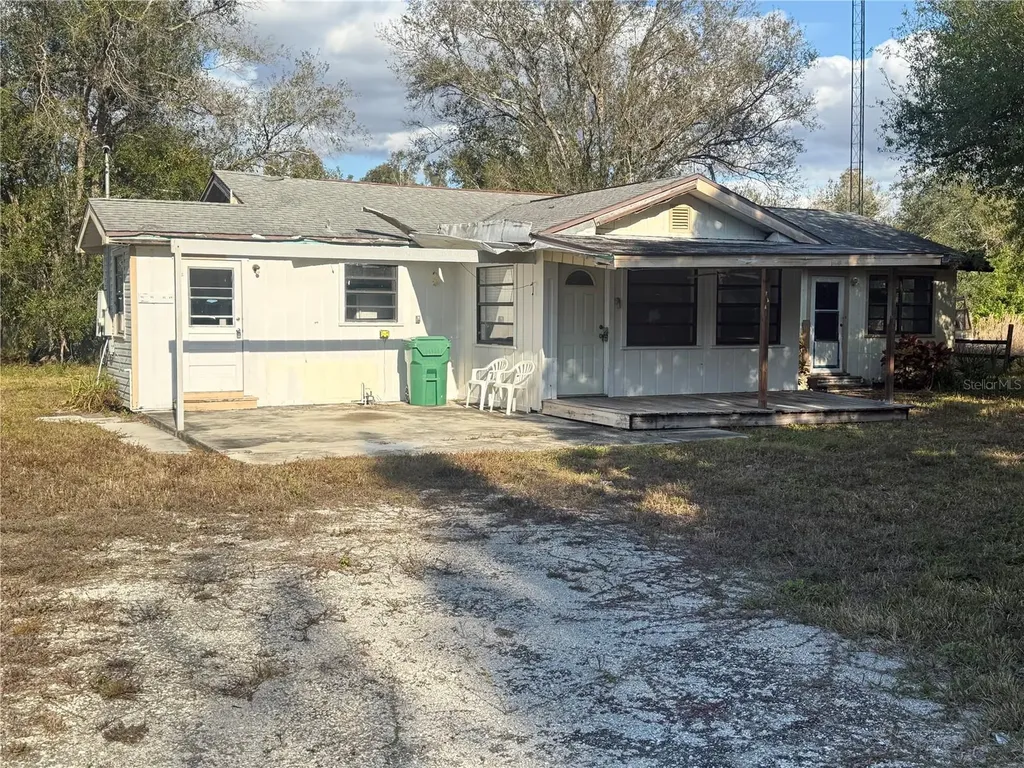 830 Bloxham Avenue Punta Gorda FL 33982