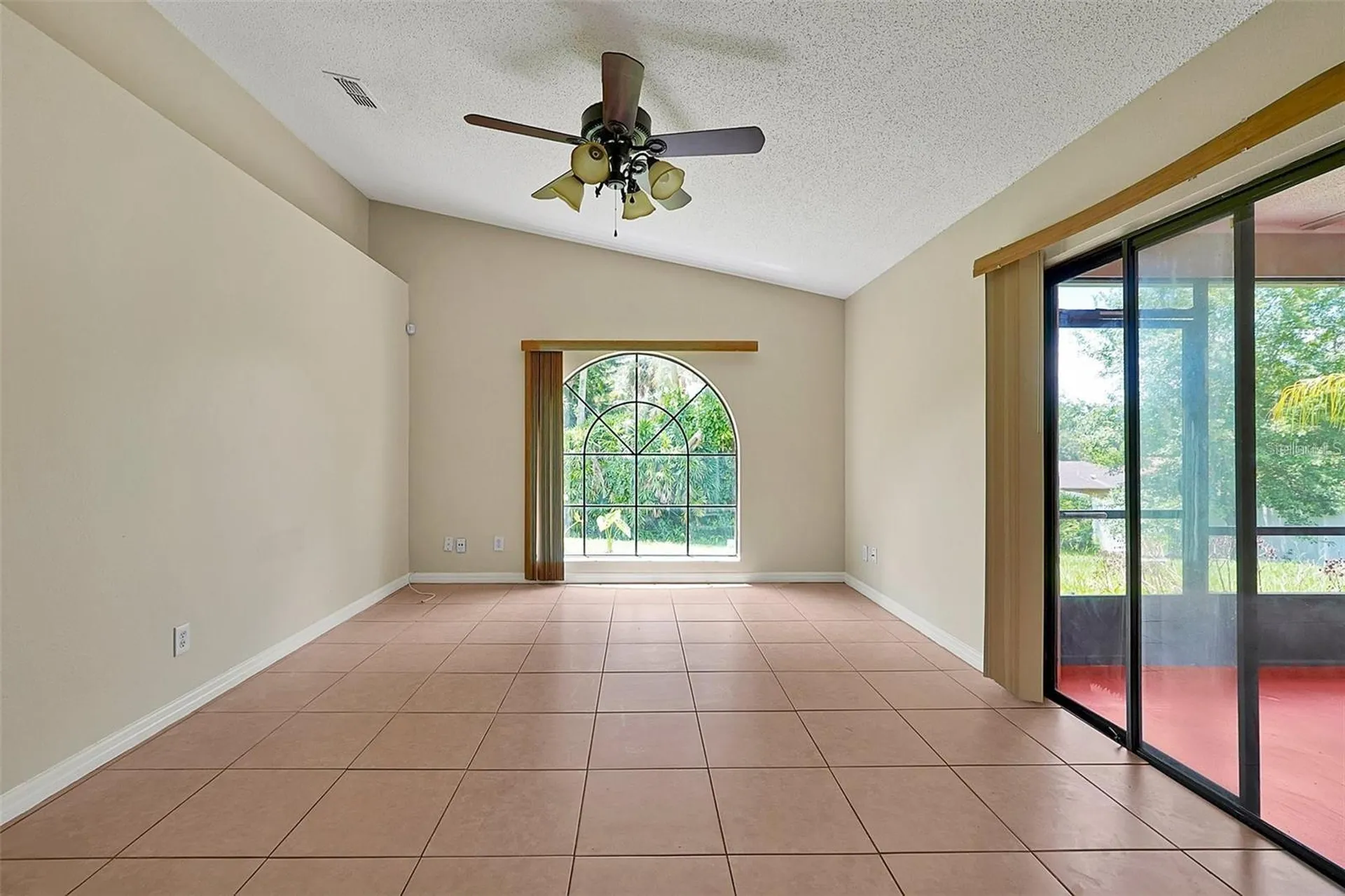 1141 Doyle Road Deltona FL 32725
