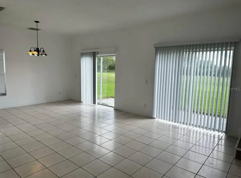8961 Iron Oak Avenue Tampa FL 33647