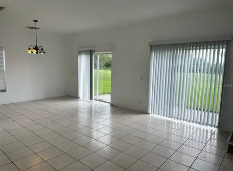 8961 Iron Oak Avenue Tampa FL 33647