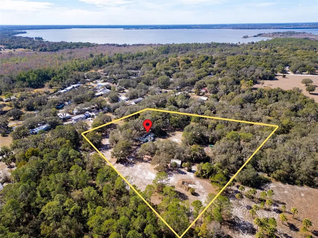 8725 Treasure Island Road Leesburg FL 34788
