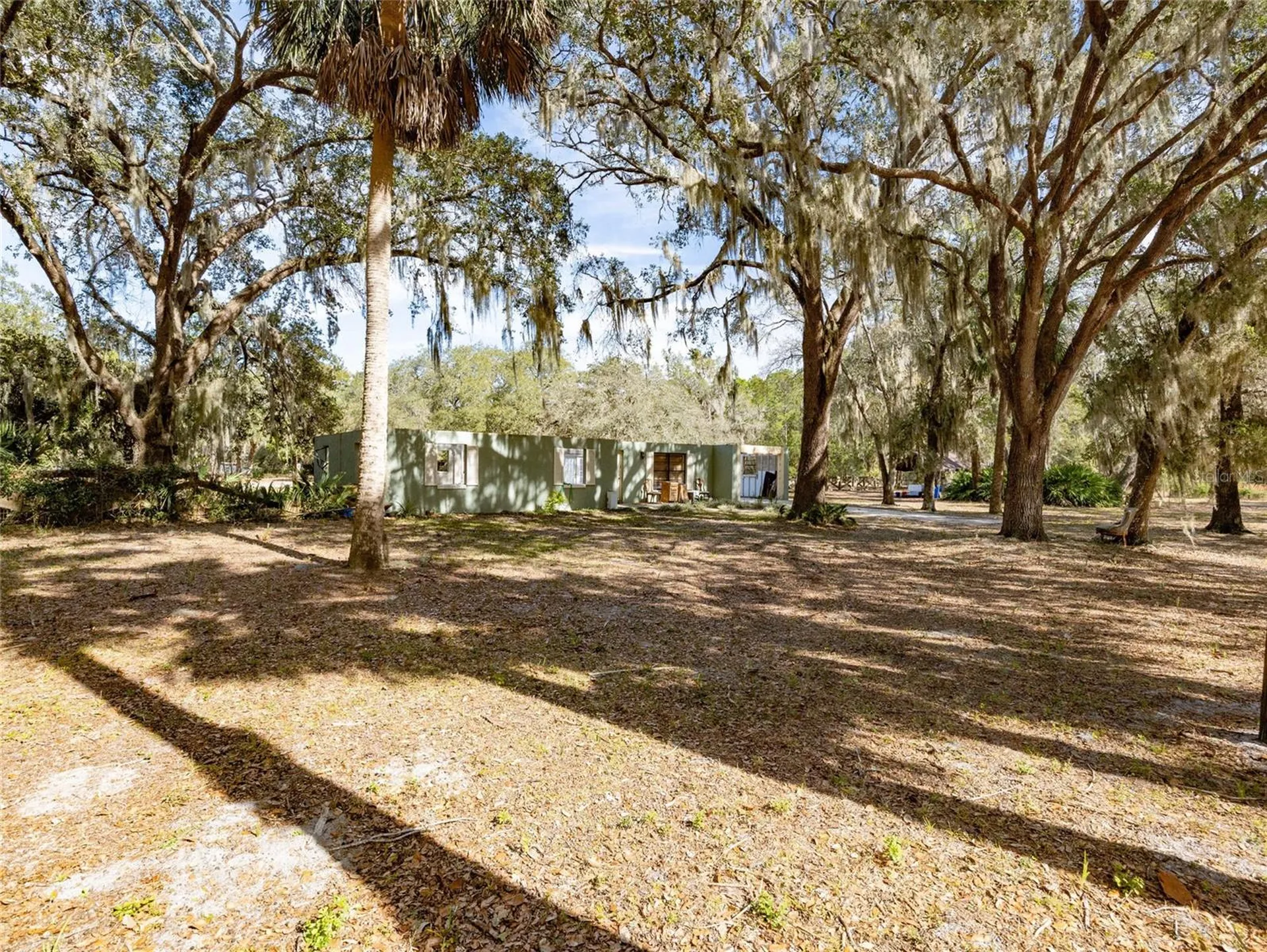8725 Treasure Island Road Leesburg FL 34788