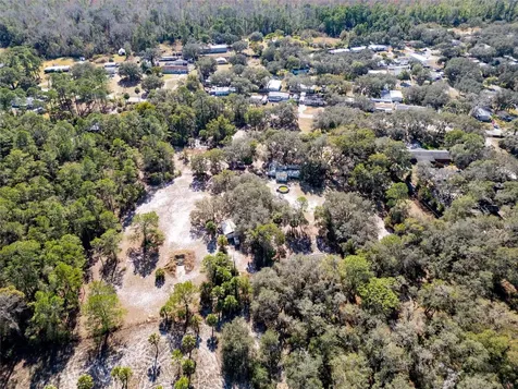 8725 Treasure Island Road Leesburg FL 34788