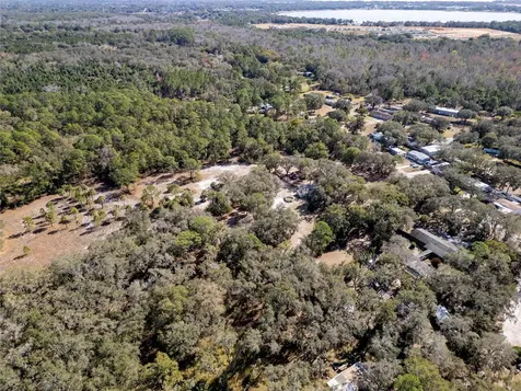 8725 Treasure Island Road Leesburg FL 34788