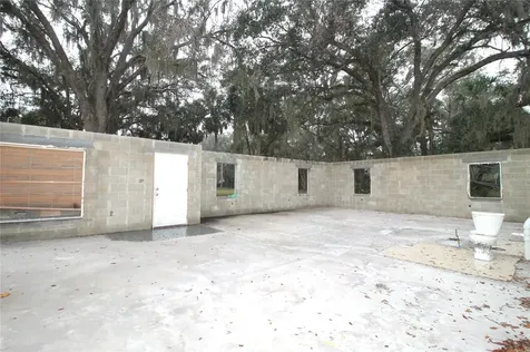 8725 Treasure Island Road Leesburg FL 34788