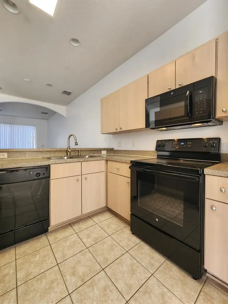 1175 South Beach Circle Kissimmee FL 34746