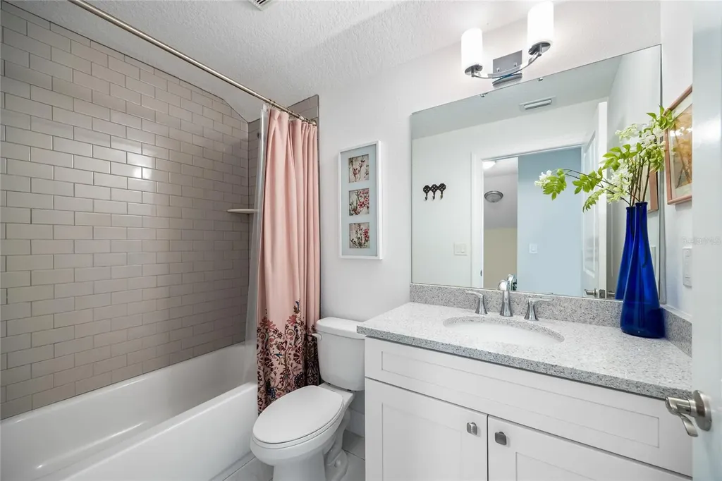 1854 13th Avenue N St Petersburg FL 33713