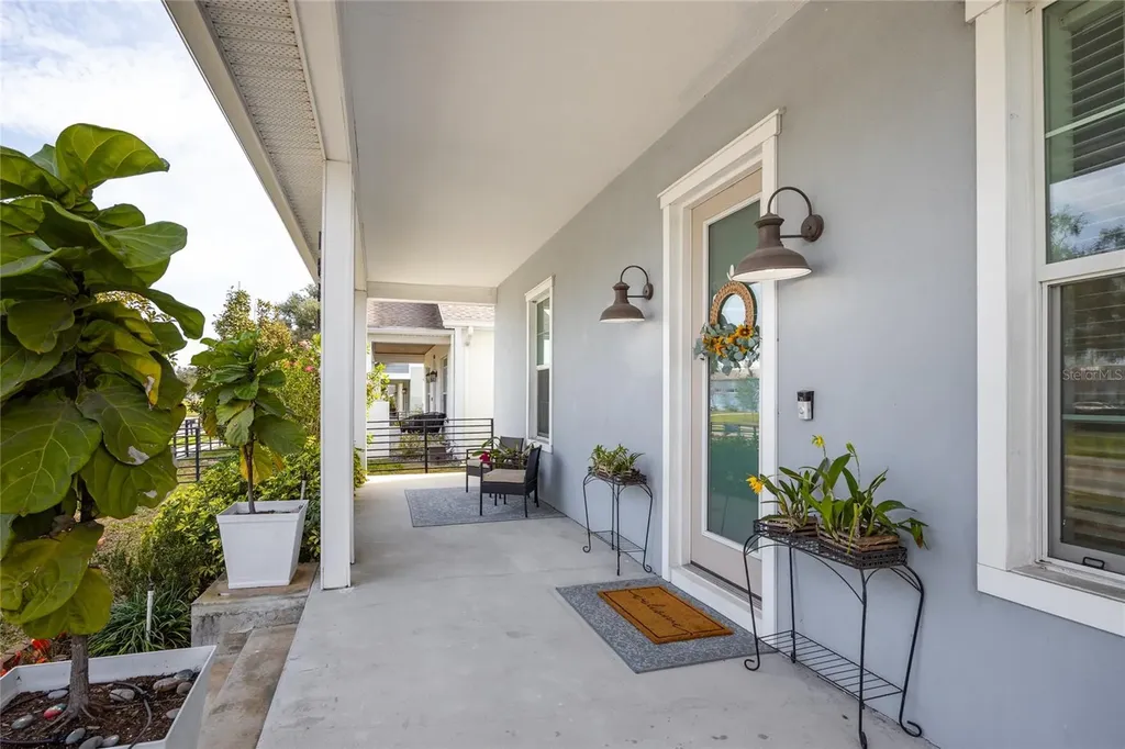 1854 13th Avenue N St Petersburg FL 33713