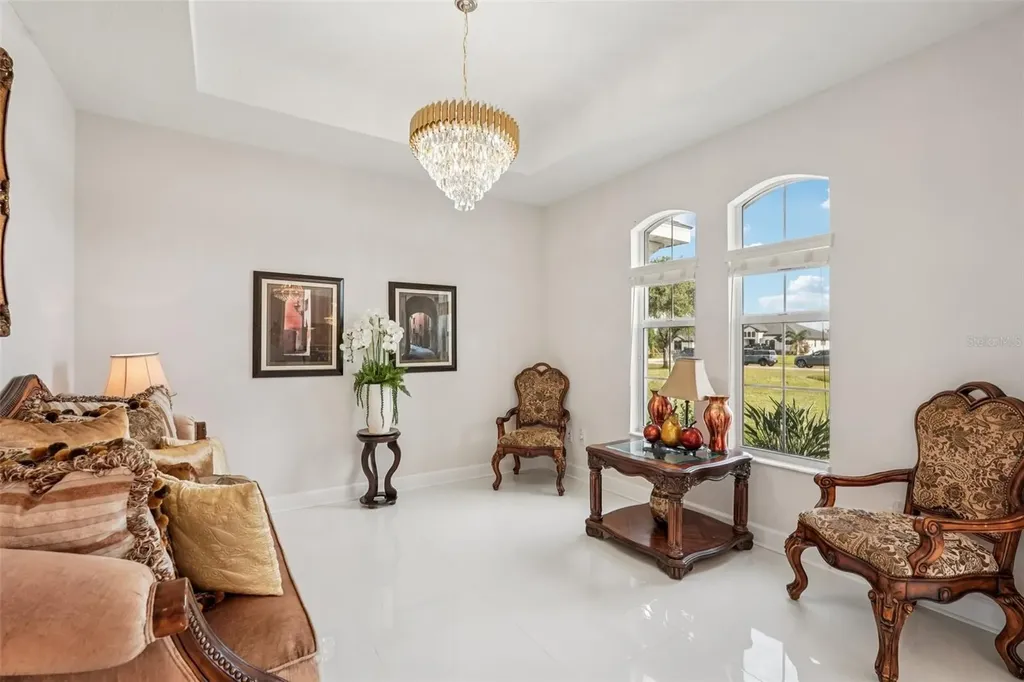 5027 Lake Toscana Drive Wimauma FL 33598