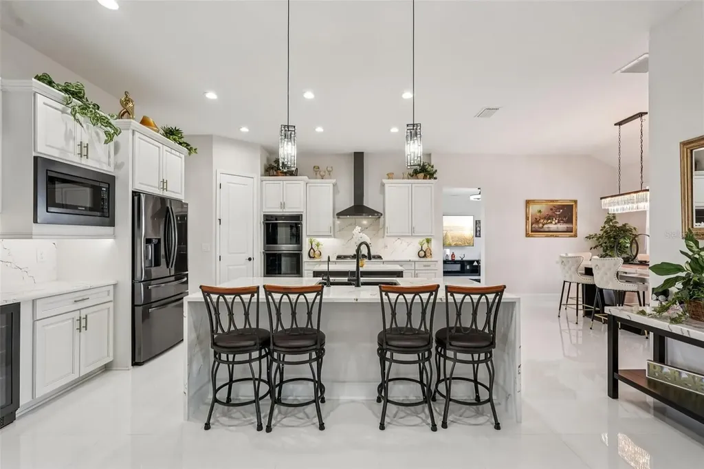 5027 Lake Toscana Drive Wimauma FL 33598