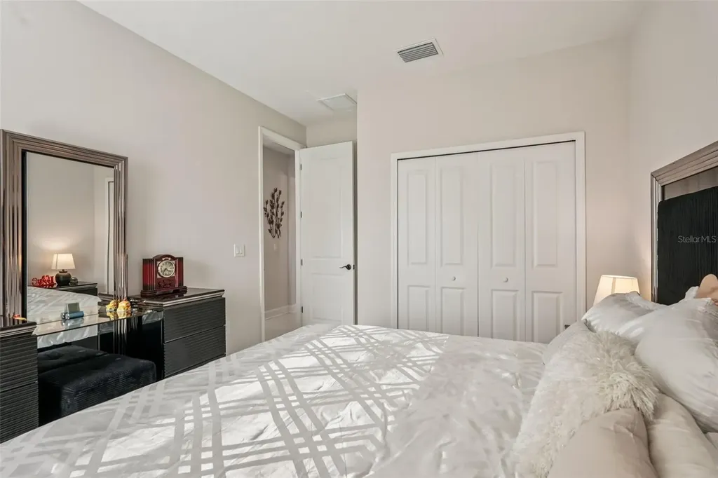 5027 Lake Toscana Drive Wimauma FL 33598
