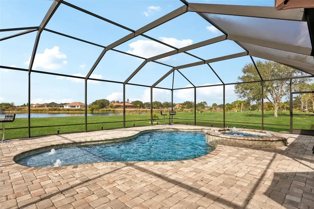 5027 Lake Toscana Drive Wimauma FL 33598