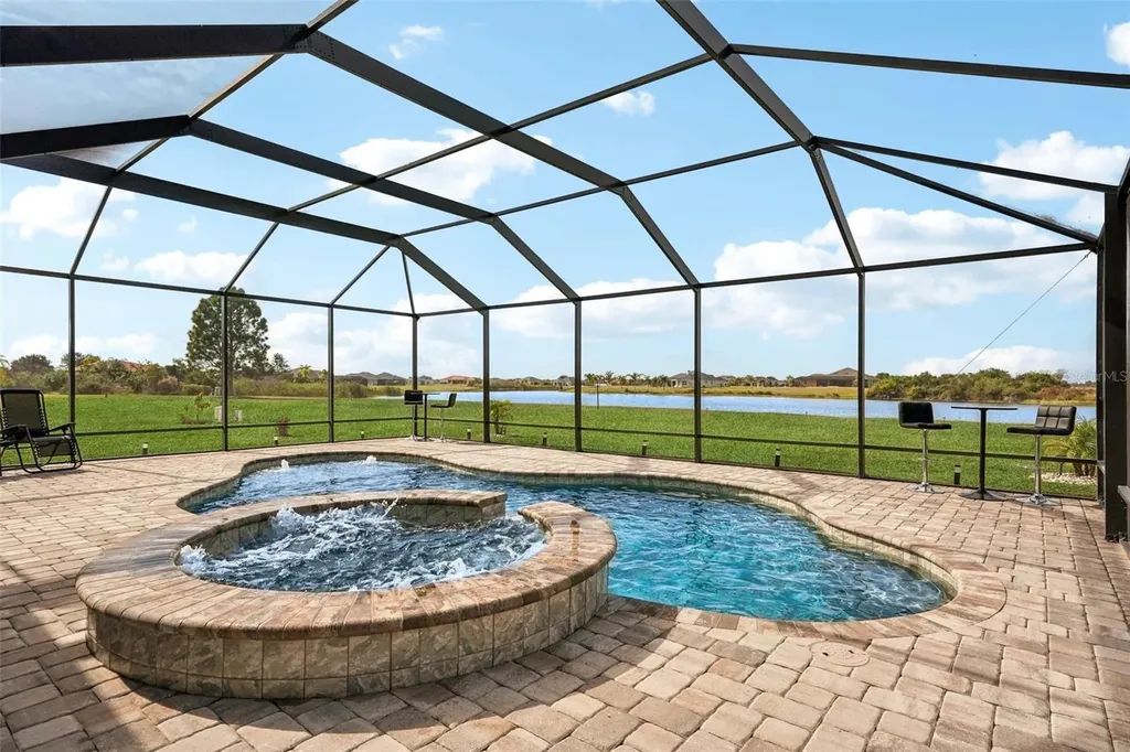 5027 Lake Toscana Drive Wimauma FL 33598