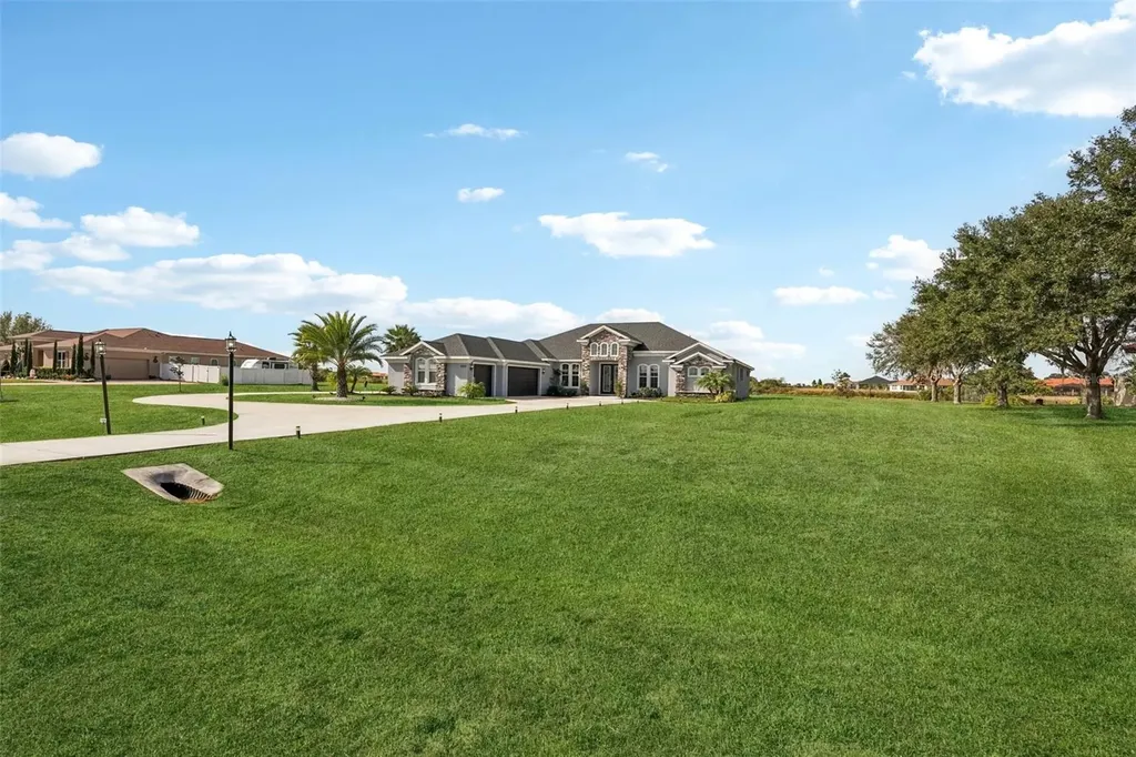 5027 Lake Toscana Drive Wimauma FL 33598