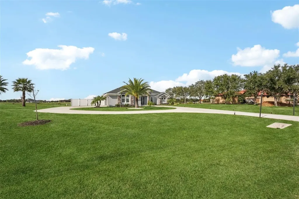 5027 Lake Toscana Drive Wimauma FL 33598