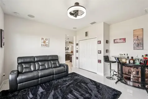 5027 Lake Toscana Drive Wimauma FL 33598