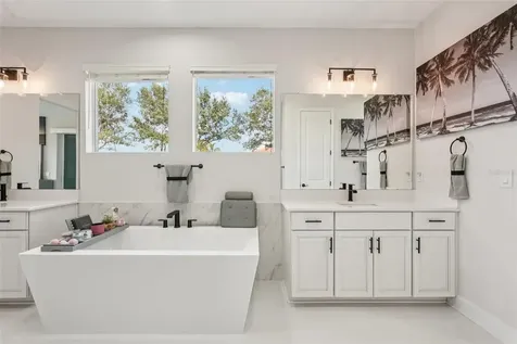 5027 Lake Toscana Drive Wimauma FL 33598