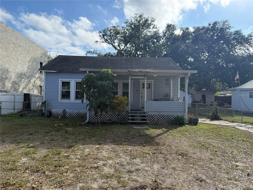 2703 Moody Avenue Plant City FL 33563