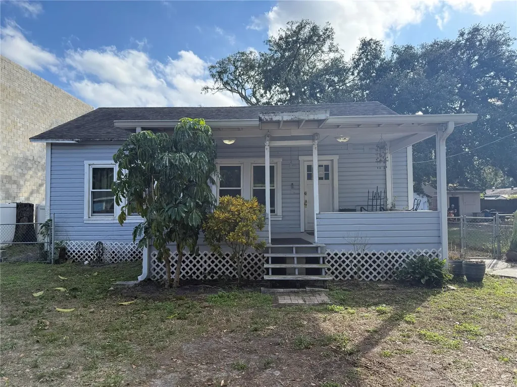 2703 Moody Avenue Plant City FL 33563